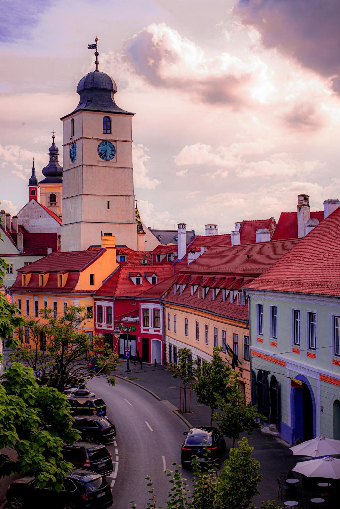 Favst Old Square Lägenhet Sibiu Exteriör bild